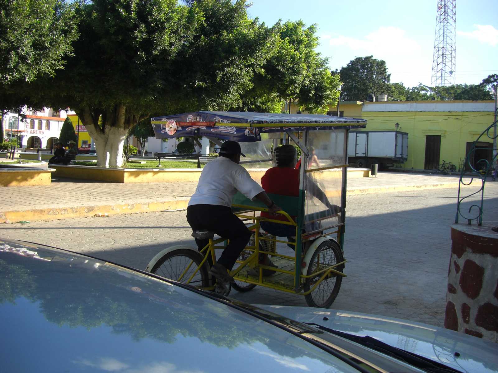 CIMG14
26 trike with plastic film windows
